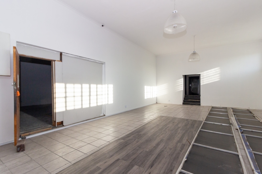 To Let commercial Property for Rent in Korsten Eastern Cape
